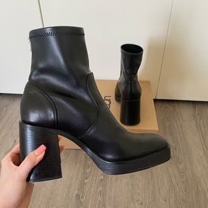 Stradivarius Black Block Heeled Boots